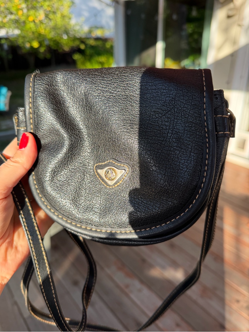 Cute Vintage Crossbody Bag 💼 iPhone 17 Pro fits perfectly ☺️ - Picture 10 of 15